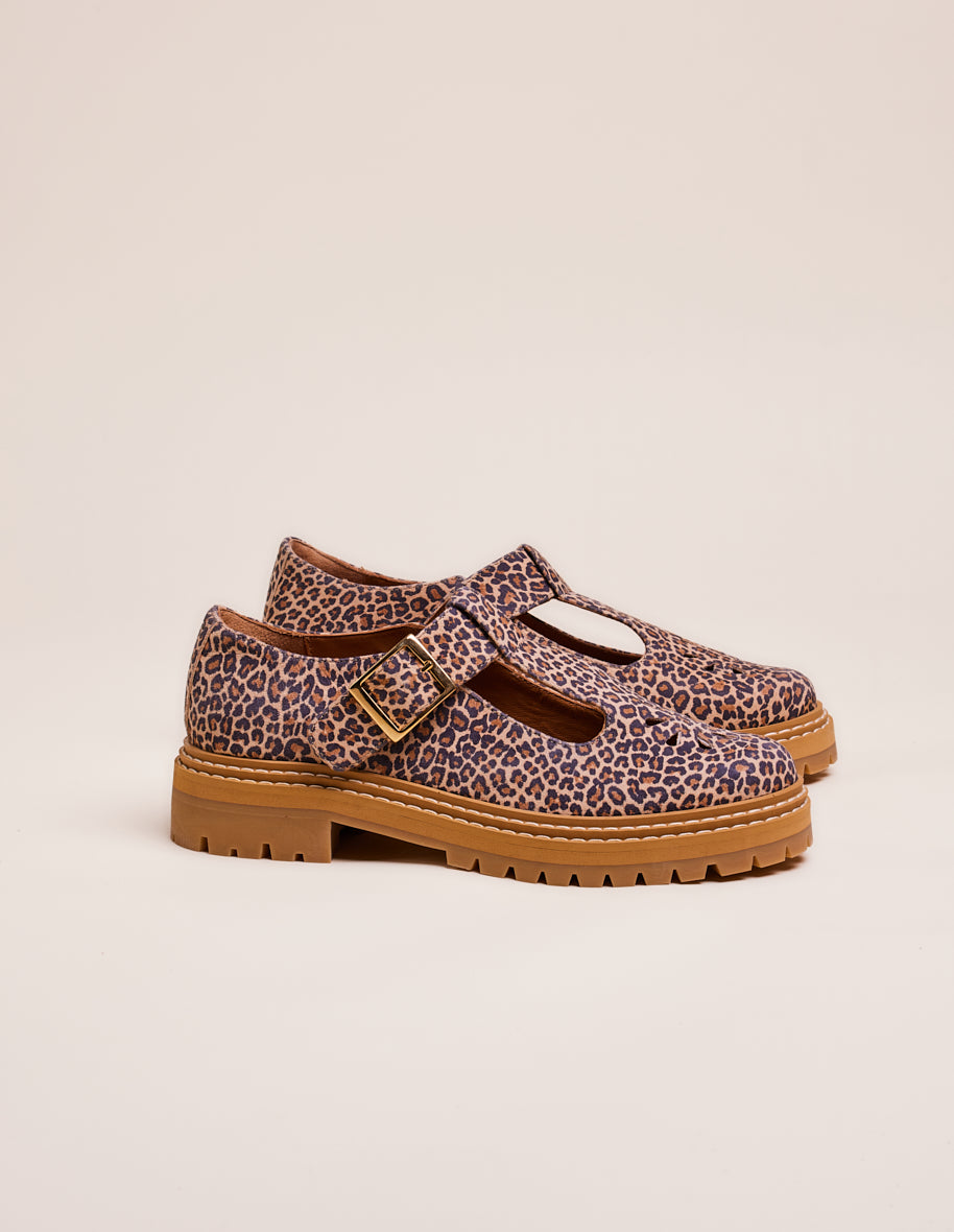 Shops derbies leopard femme