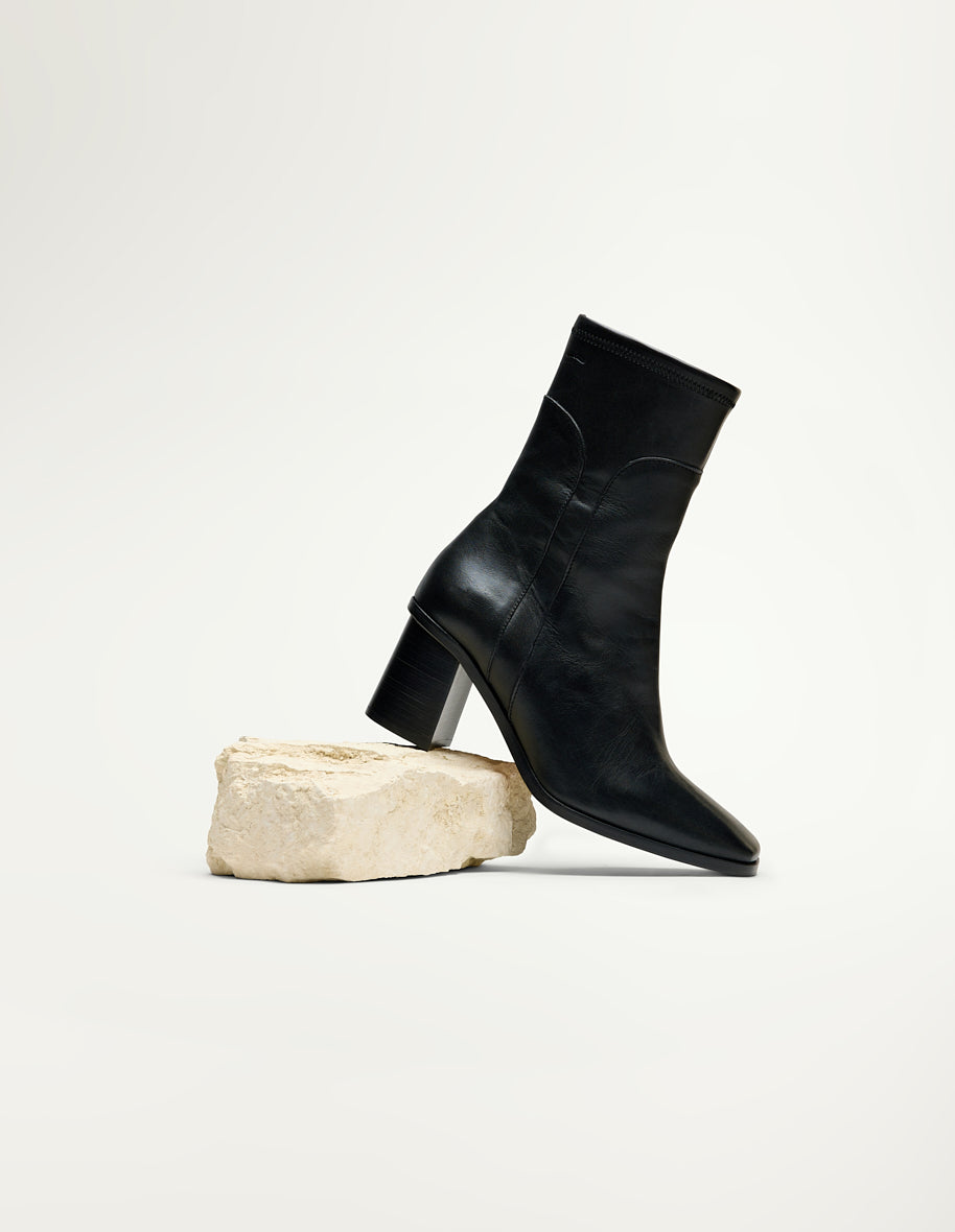 Heeled boots Frida - Black leather