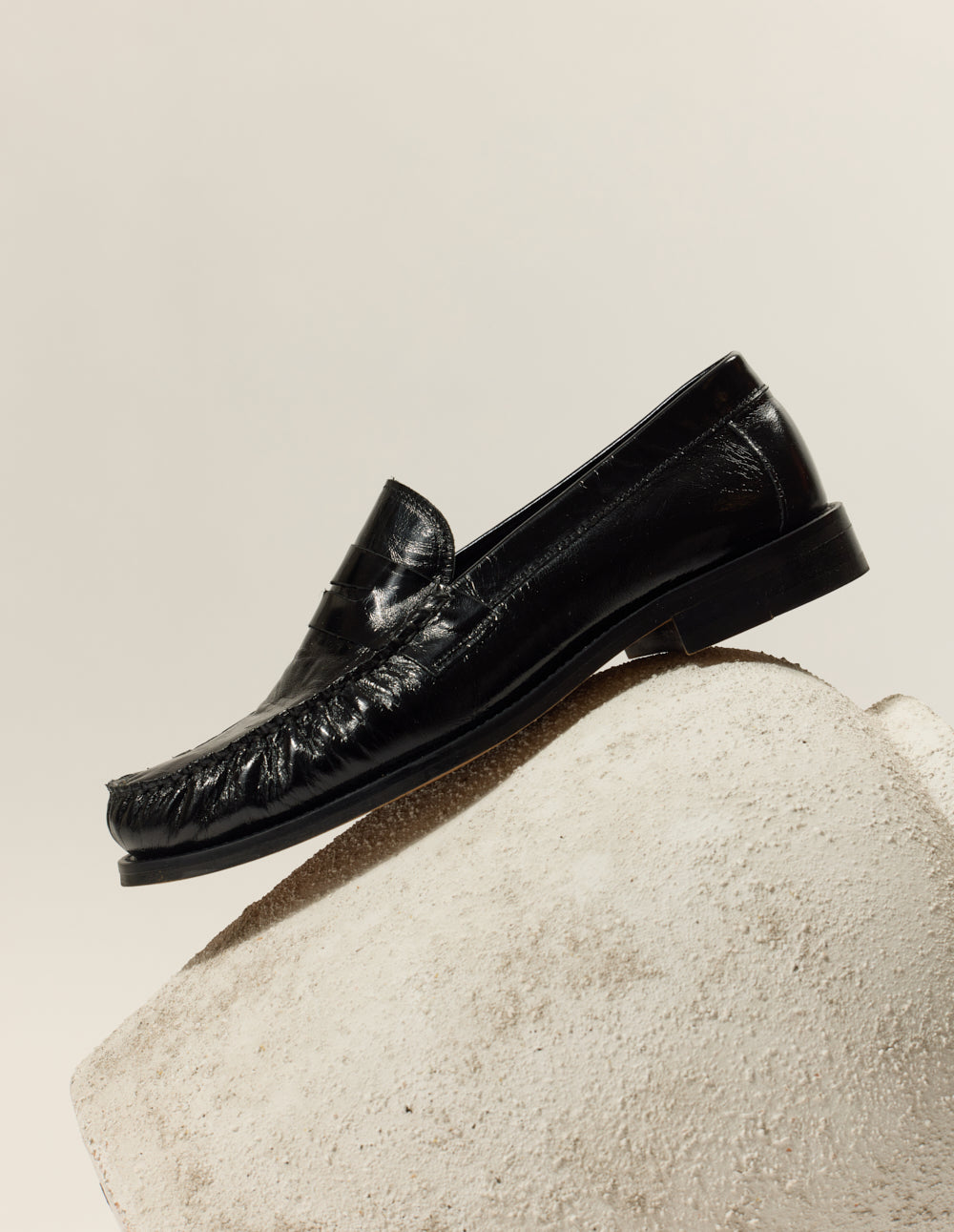 Halley Loafers - Black Pleated leather