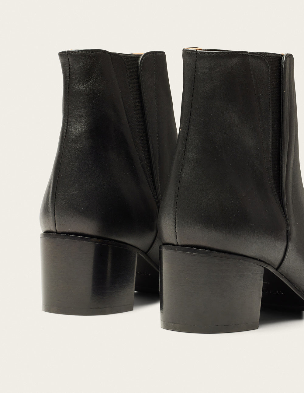 Heeled ankle boots Jeanne M - Black leather