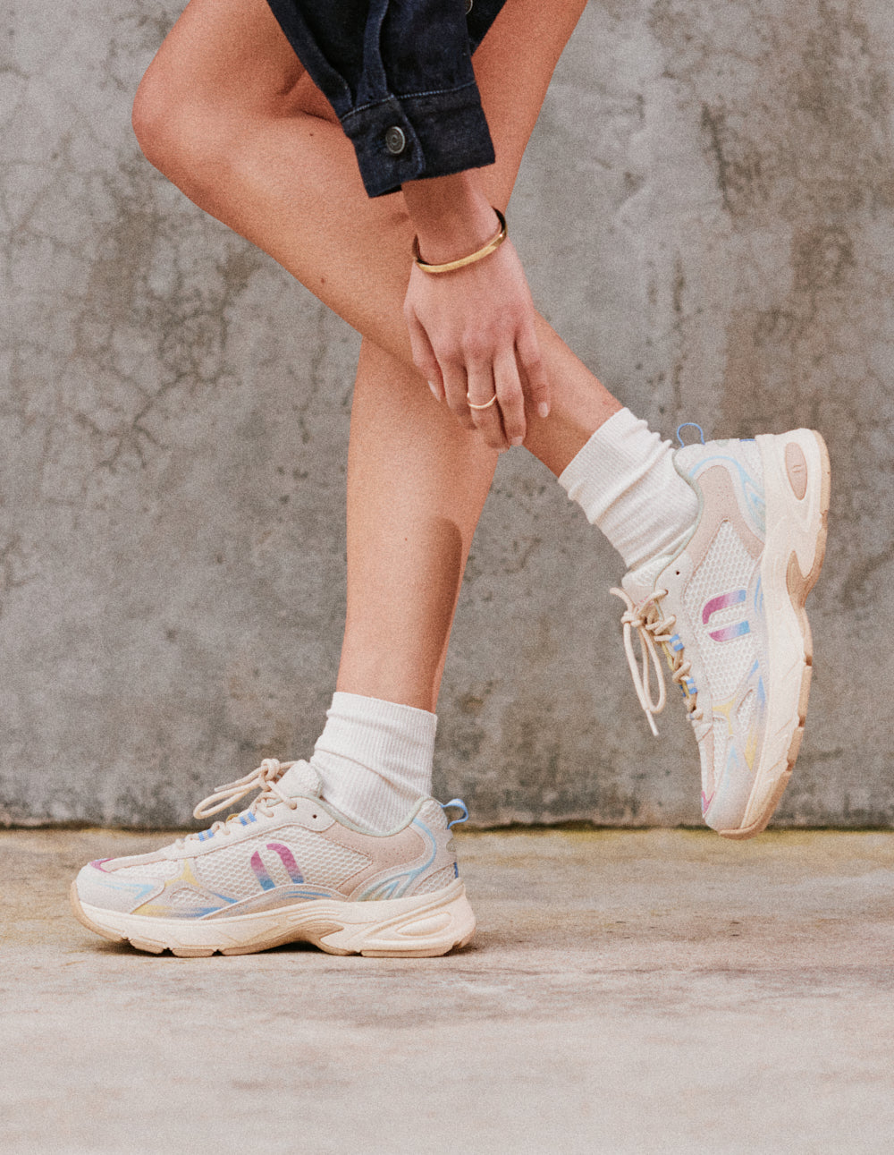 May low-top trainers - Beige holographic