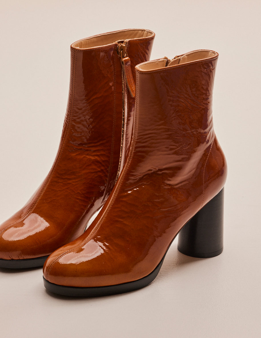 Bottines à talons Serena - Cuir plissé verni cognac